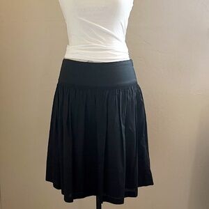 Old Navy Black Vintage A-Line Skirt Size 4